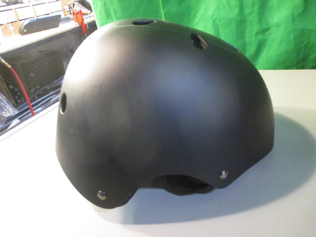 Load image into Gallery viewer, Used Skate &amp; Cycle Helmet Size Small 48-54cm
