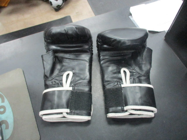 Load image into Gallery viewer, Used Everlast Boxing Gloves L/XL
