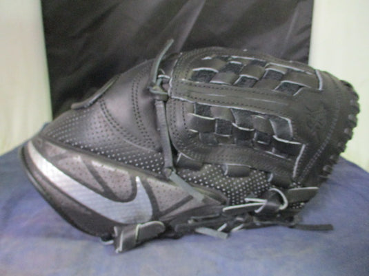 Used Nike MVP Select Hyperfuse 12" Basket Baseball / Softball Glove