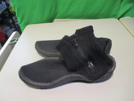 Used Tilos Hydro + Size 6 Dive Boots