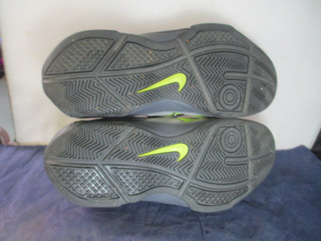 Load image into Gallery viewer, Used Nike Air Visi Pro 4 Basketball Shoes Adult Size 10.5
