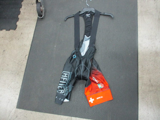 Used athlos Size Medium Cycling Shorts