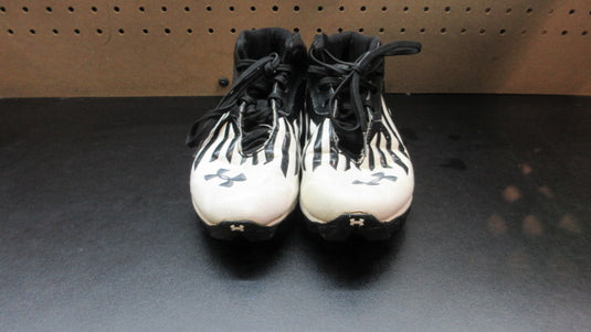 Used Under Armour Football Cleats - Size Youth 5 - Black/White