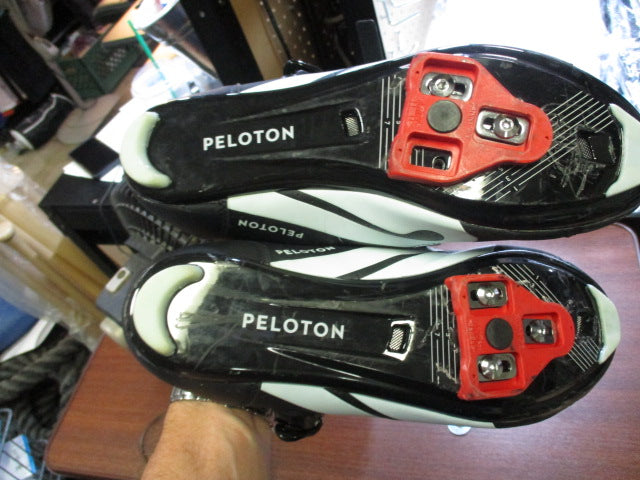 Load image into Gallery viewer, Used Peloton Cycling Shoes Size 46
