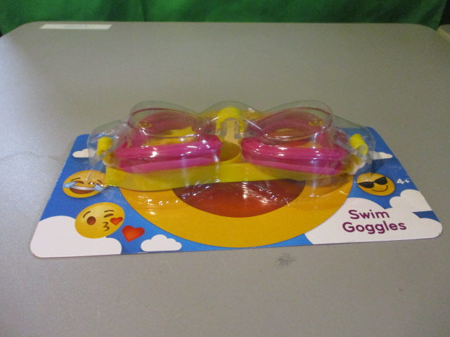 Load image into Gallery viewer, What Kids Want Swim Emoticon Swim Goggles Ages 4+
