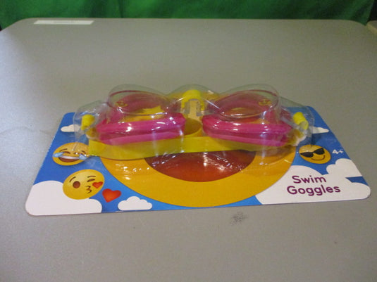 What Kids Want Swim Emoticon Swim Goggles Ages 4+