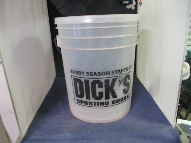 Load image into Gallery viewer, Used Dick&#39;s Sporting Goods Ball Bucket w/ Padded Lid
