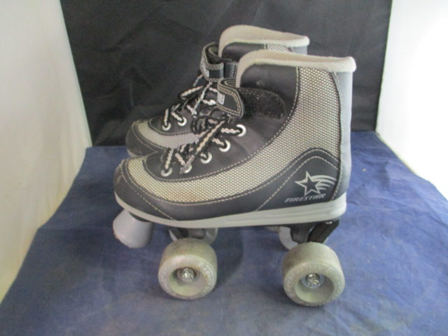Load image into Gallery viewer, Used Rollerderby Firestar Roller Skates Youth Size 2
