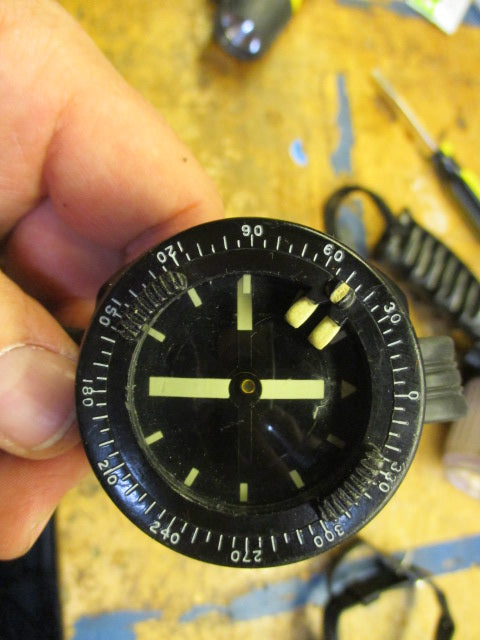 Load image into Gallery viewer, IKELITE Vintage Scuba Dive Diving Wrist Compass Made in Finland
