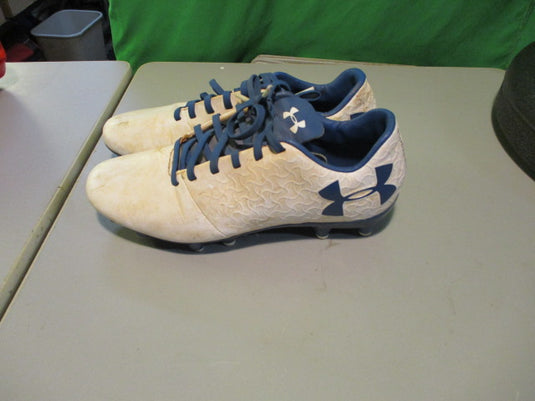 Used Under Armour Magnetico Soccer Shoes size 5
