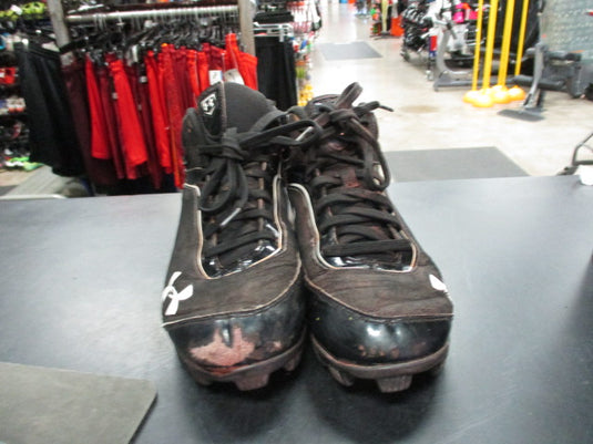 Used Under Armour Size 7 Cleats - Has Wear On Toe