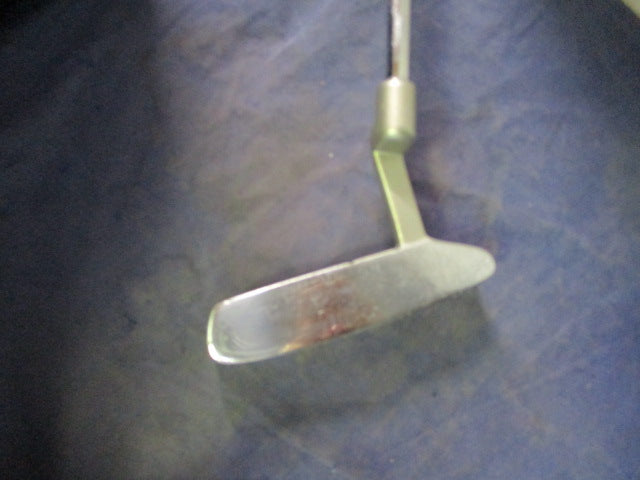 Load image into Gallery viewer, Used GolfMate Player 28&quot; Junior Putter
