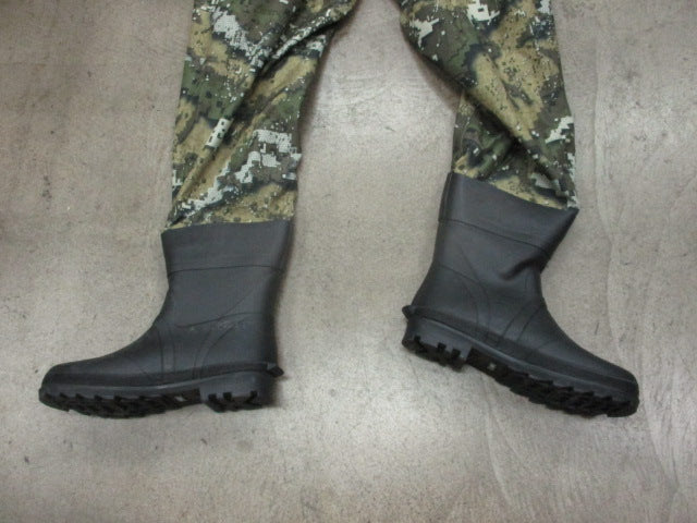 Load image into Gallery viewer, Used Bassdash Veil Camo Breathable Fishing Waders Size 3XL
