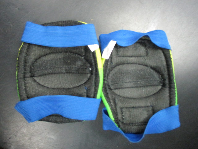 Load image into Gallery viewer, Used Schwinn Youth Elbow Pads
