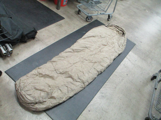 Used Sungpak Sleeper Lite 32 Deg Camping Sleeping Bag