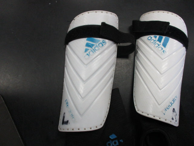 Load image into Gallery viewer, Used Adidas Predator Soccer Shin Guards
