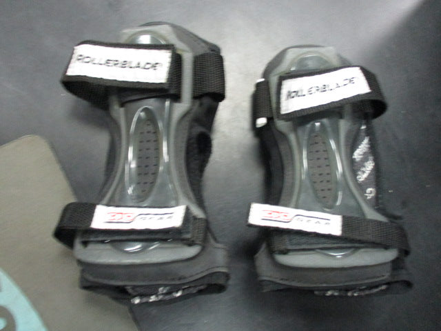Load image into Gallery viewer, Used Rollerblade EUO Gear Skate Wrist Guards Size Large
