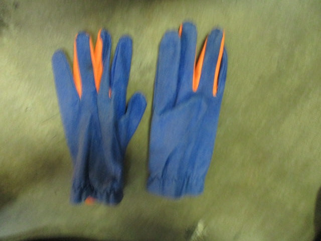 Load image into Gallery viewer, Used Purple and Orange Dive Gloves
