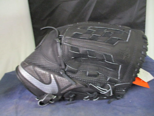 Used Nike MVP Select Hyperfuse 12" Basket Baseball / Softball Glove - w/ Tags
