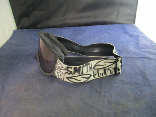 Used Smith Snowboard Goggles Size Youth