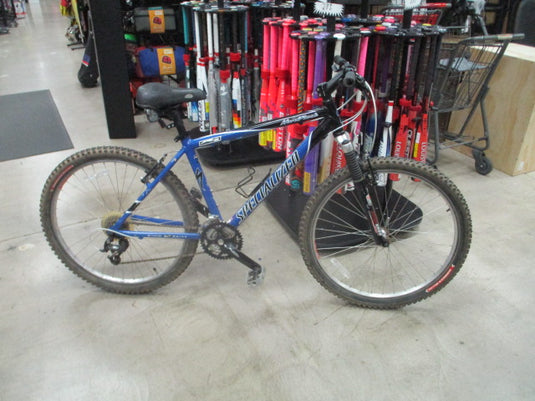 Used Specialized HardRock 17