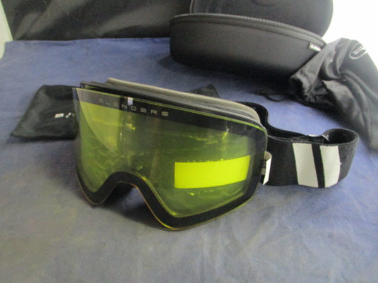 Used Blenders Aura Gemini II Snow Goggles