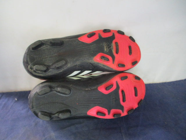 Load image into Gallery viewer, Used Adidas Goletto VI Cleats Youth Size 1
