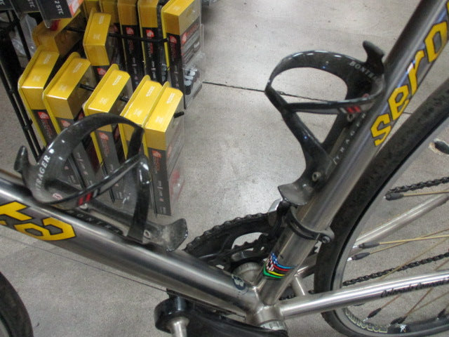 Load image into Gallery viewer, Used Serotta Ti 20 Speed 700C Road Bike W/ Thomson Handle Bars
