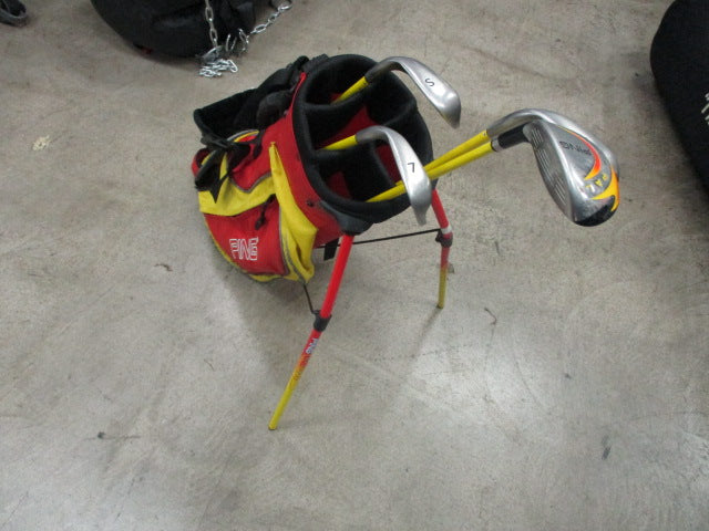 Load image into Gallery viewer, Used Ping Pal 4 Piece Junior Golf Set W/ Stand Bag
