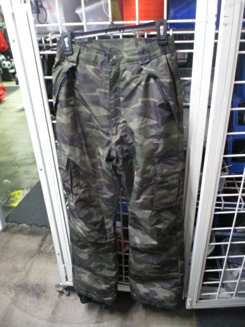 Load image into Gallery viewer, Used Sportcaster Snow Pants Youth Size XL
