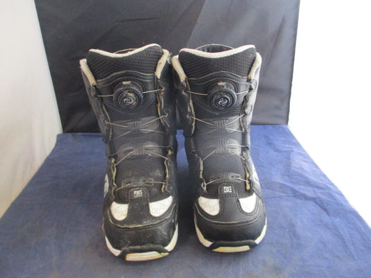 Used DC BOA Snowboard Boots Youth Size 3 - wear on front