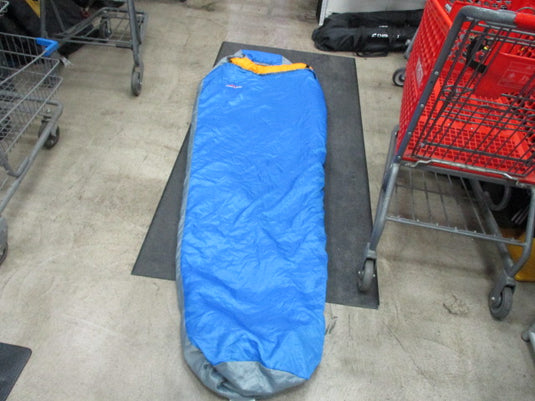 Used Suisse Sport Mummy Style Sleeping Bag