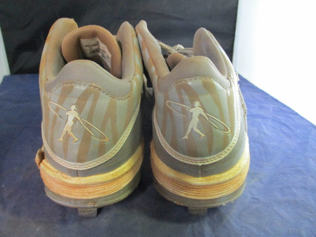Load image into Gallery viewer, Used Nike Air Jordan Metal Baseball Cleats Size 9
