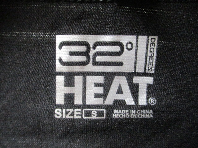 Load image into Gallery viewer, Used 32 Degrees Heat Thermal Shirt Youth Size Small
