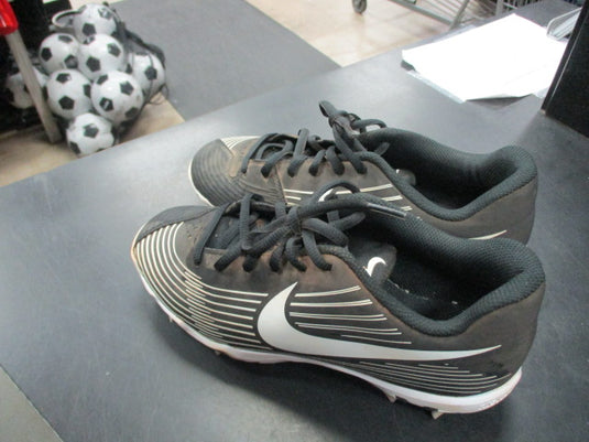 Used Nike Softball Cleats Size 4.5