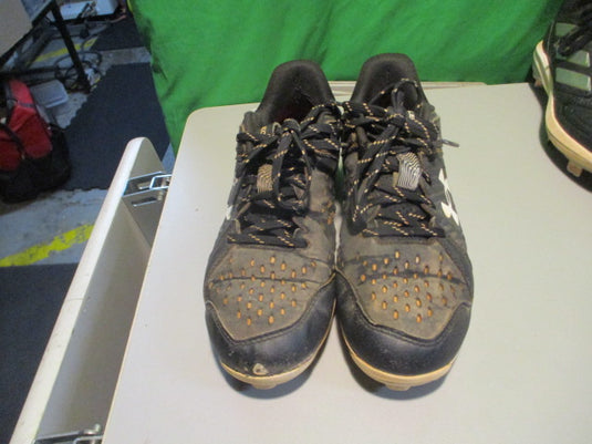 Used Under Armour Leadoff Size Youth 5.5 Cleats