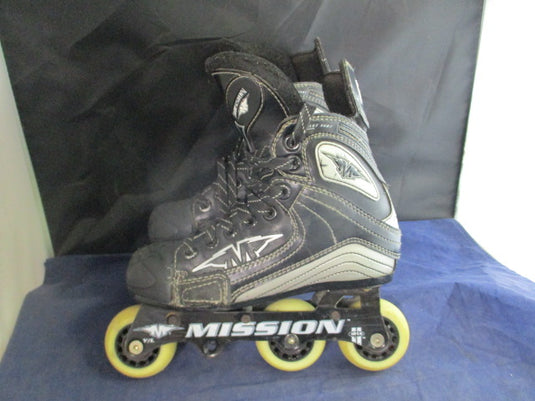 Used Mission RL Inline Hockey Skates Size 2D - Missing wheels 1 per skate