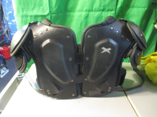 Load image into Gallery viewer, Used Xenith Flyte Football Shoulder Pads Size Large

