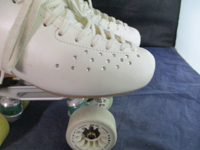Load image into Gallery viewer, Used Edea Eco Rhinestone Quad Roller Skates Women&#39;s Size 6-7
