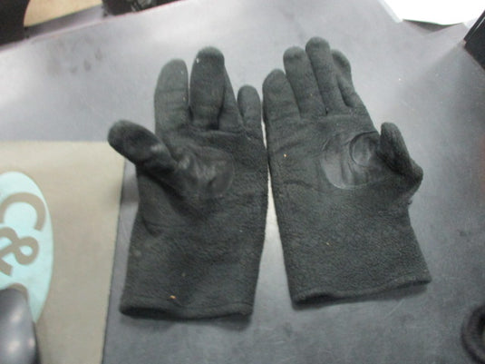 Used Black Snow Gloves