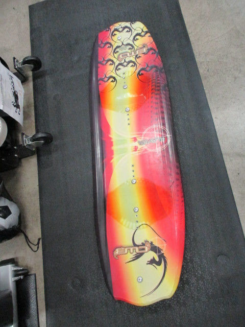 Load image into Gallery viewer, Used EMO 137cm Wakeboard Deck
