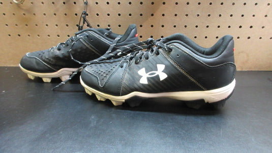 Used Under Armour Leadoff Baseball Cleats - Size 7