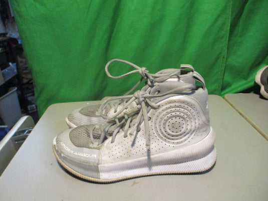 Used Under Armour Size 7.5 Basketball Shoes