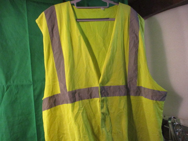 Load image into Gallery viewer, Used Yellow Safety Vest
