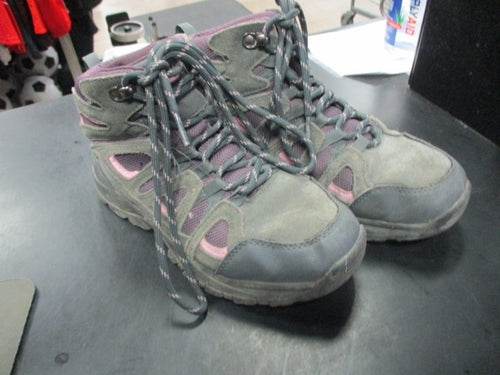 Used Denali Hiking Boots Size 4