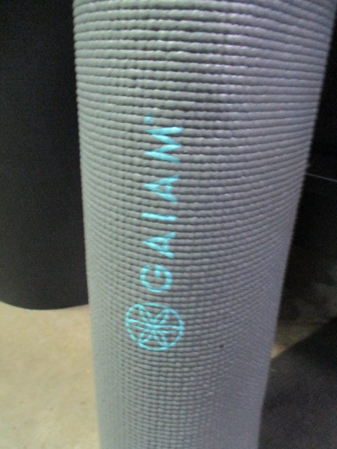 Used Gaiam Yoga Mat - 67.5" - some discoloration at the end