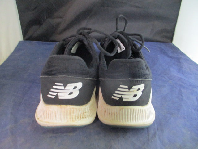 Load image into Gallery viewer, Used New Balance Dynasoft 4040 v6 Turf Cleats Size 7 - some wear
