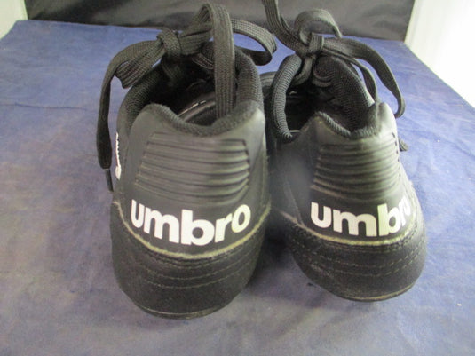 Used Umbro Soccer Cleats Size 3