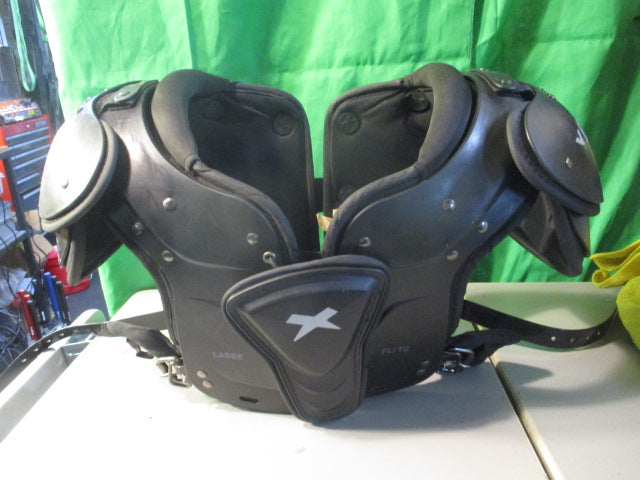 Load image into Gallery viewer, Used Xenith Flyte Football Shoulder Pads Size Large

