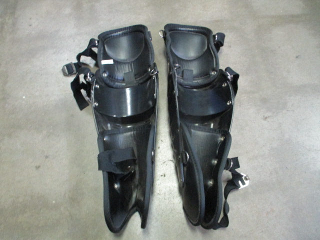 Load image into Gallery viewer, Used All-Star LP1 Catcher&#39;s Shin Guards - 17&quot;
